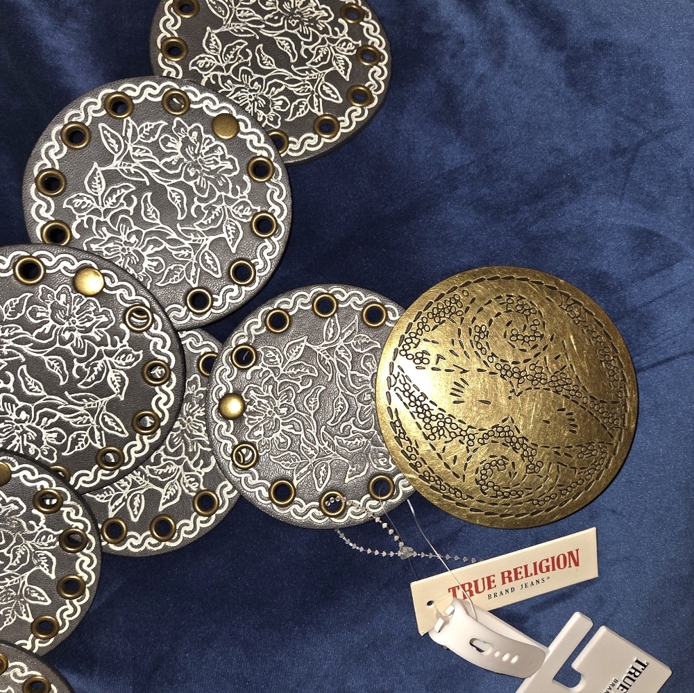 24HR SUPRISE $ True Religion Gold and Silver Belt w Intricate Metalwork M/L Size - Picture 4 of 5